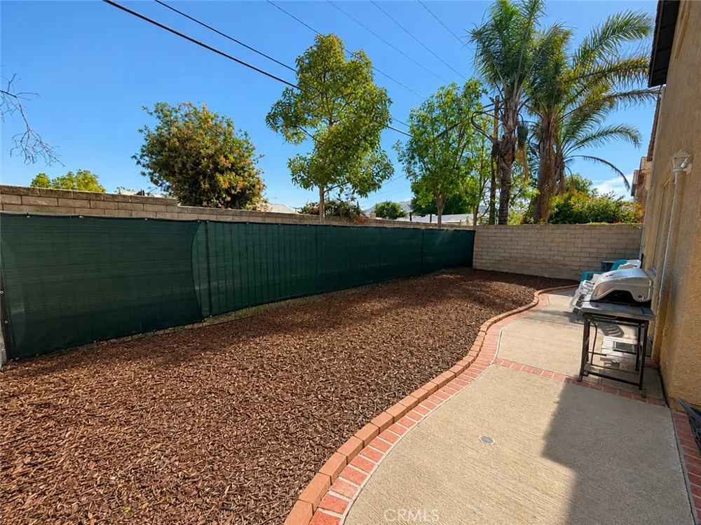 292 Edgemire Lane Simi Valley, CA 93065
