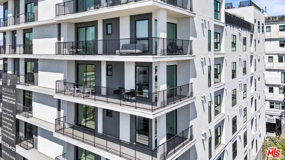 904 S New Hampshire Avenue #406 Los Angeles, CA 90006