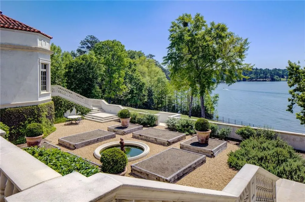 1405 Big Eddy Court Columbus, GA 31904
