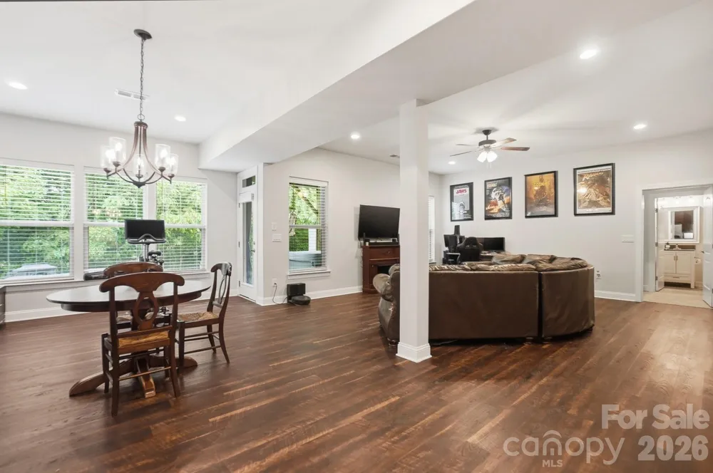 522 Iron Horse Lane Midland, NC 28107