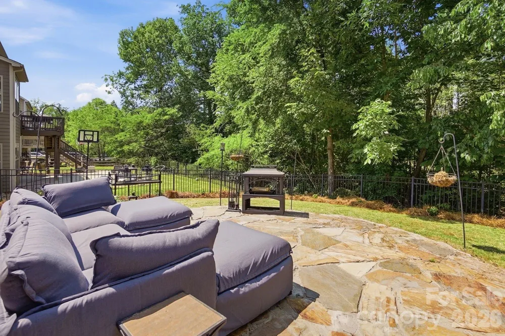 522 Iron Horse Lane Midland, NC 28107