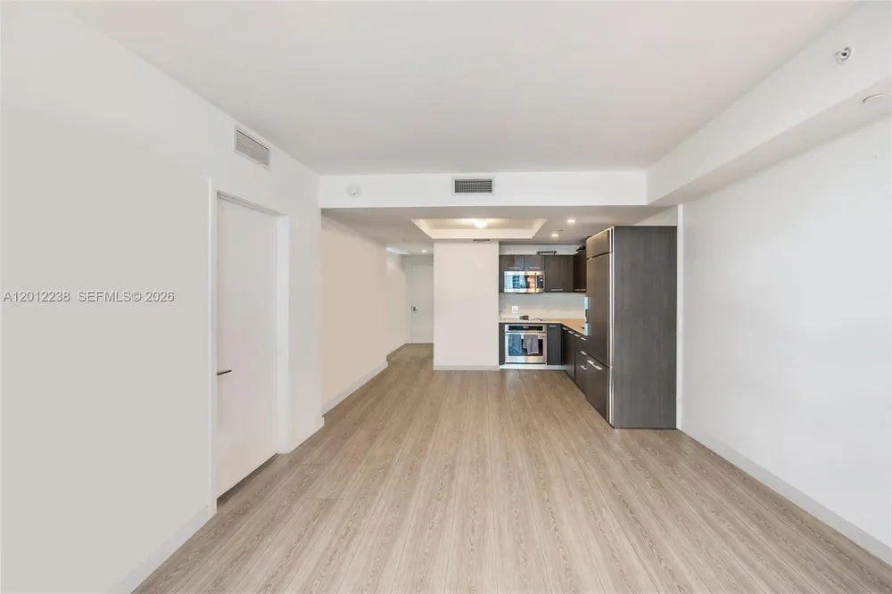 45 SW 9th St #1604 Miami, FL 33130