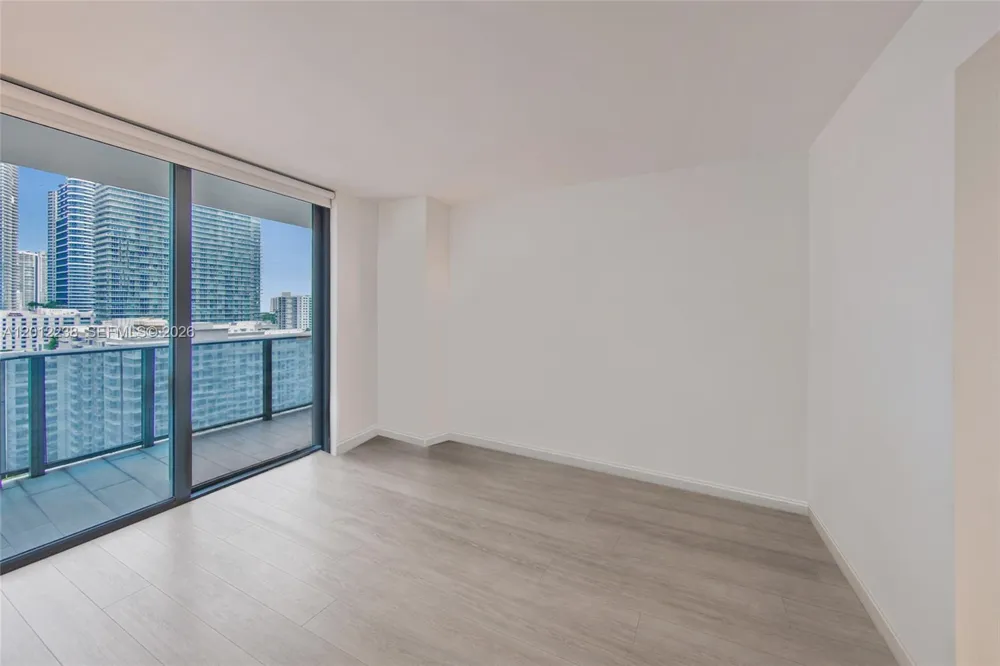 45 SW 9th St #1604 Miami, FL 33130