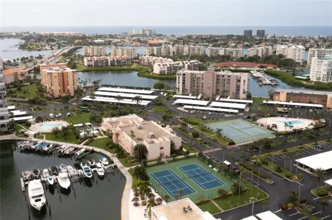 7910 SUN ISLAND DRIVE S #302