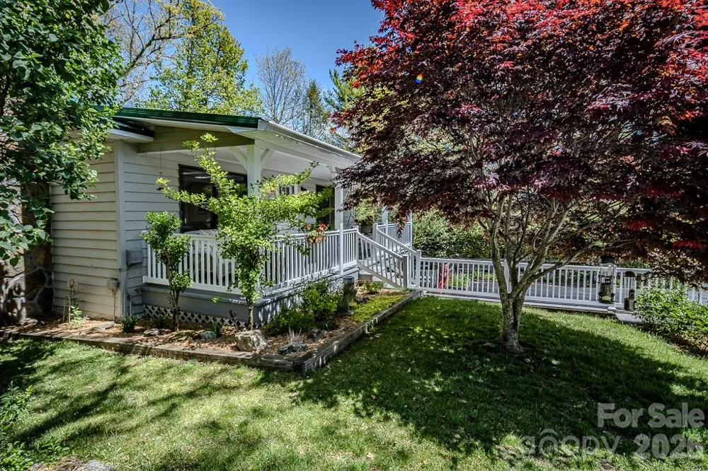 38 Rocky Meadows Road Newland, NC 28657