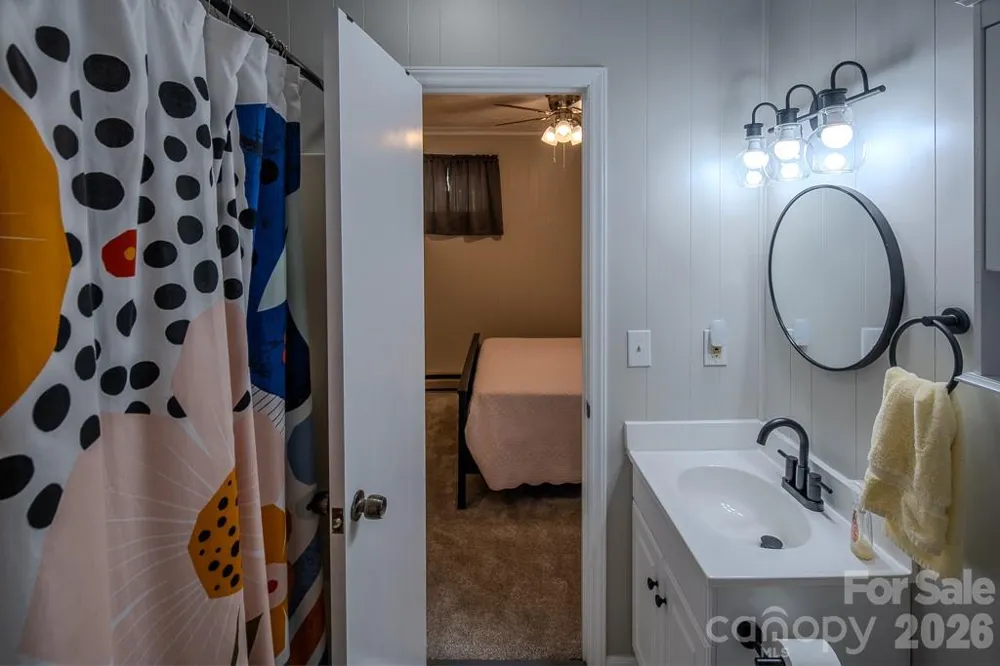 38 Rocky Meadows Road Newland, NC 28657
