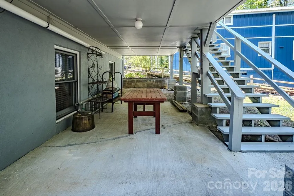 38 Rocky Meadows Road Newland, NC 28657