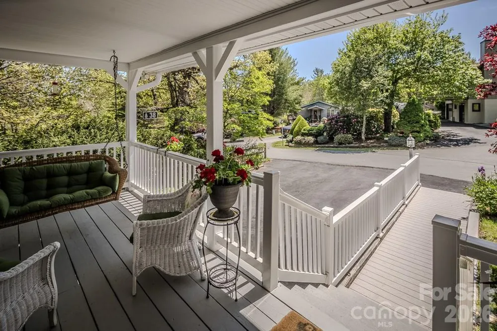 38 Rocky Meadows Road Newland, NC 28657