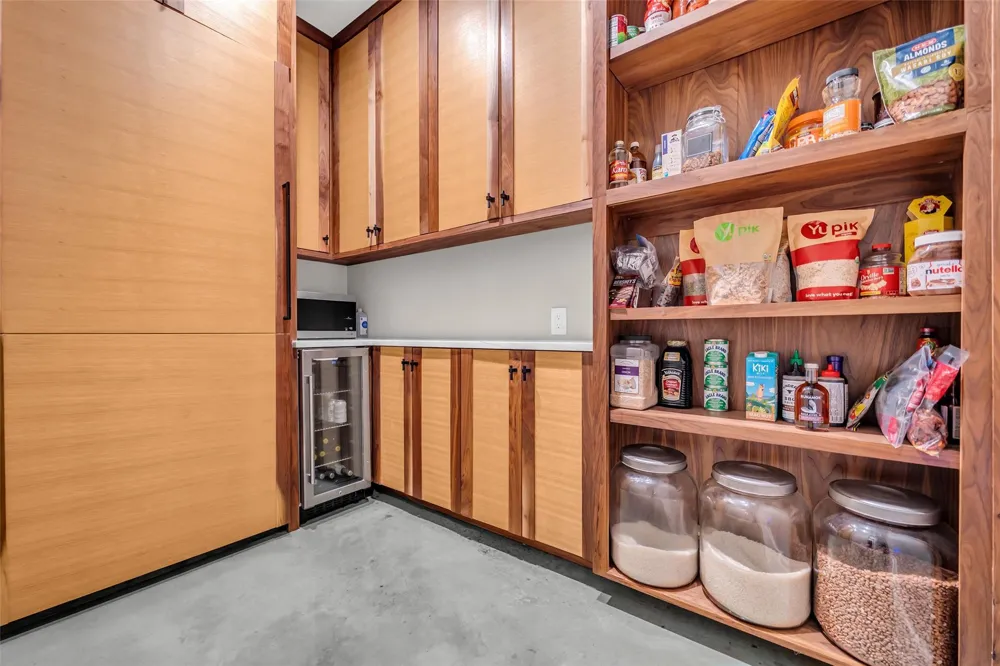 2485 County Road 203 East Bernard, TX 77435