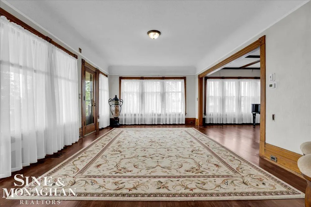 1337 Oakland Avenue St Clair City, MI 48079