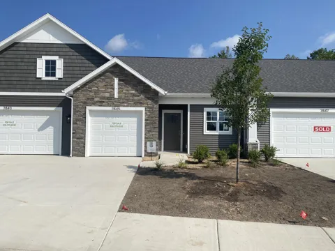 2845 W Cobblestone Court SE #19