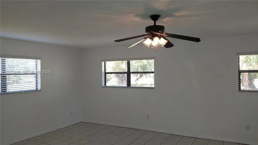 19600 SW 256th St #A Homestead, FL 33031