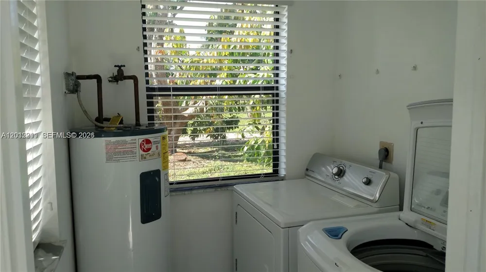 19600 SW 256th St #A Homestead, FL 33031