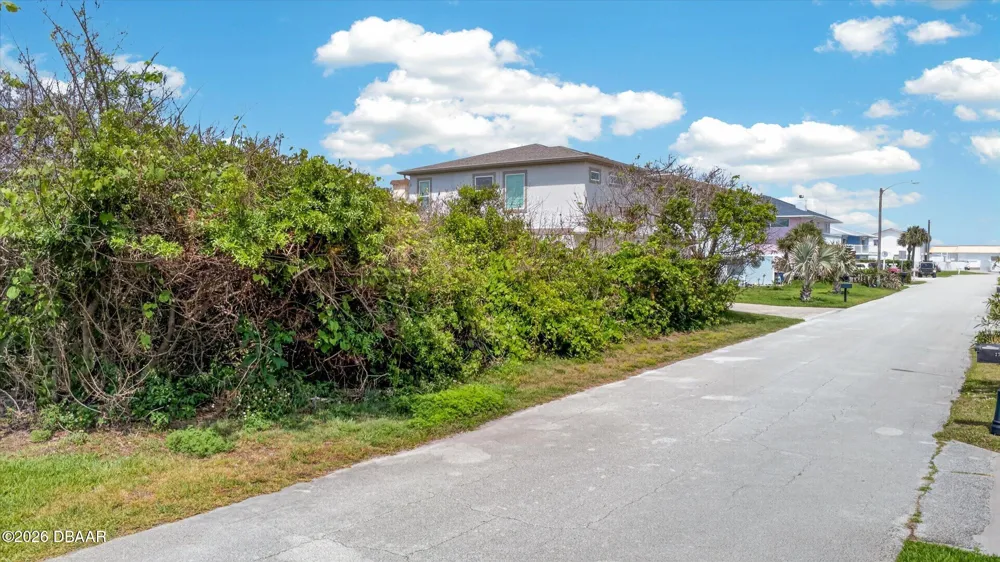 28 Ocean Breeze Circle Ormond Beach, FL 32176