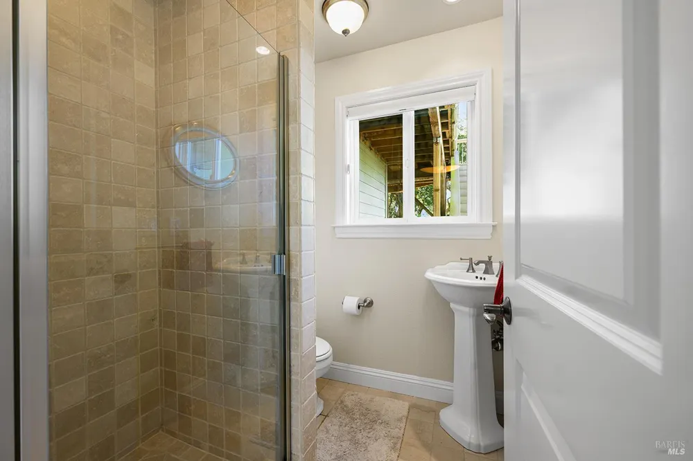 167 Mountain Meadow Lane Santa Rosa, CA 95404