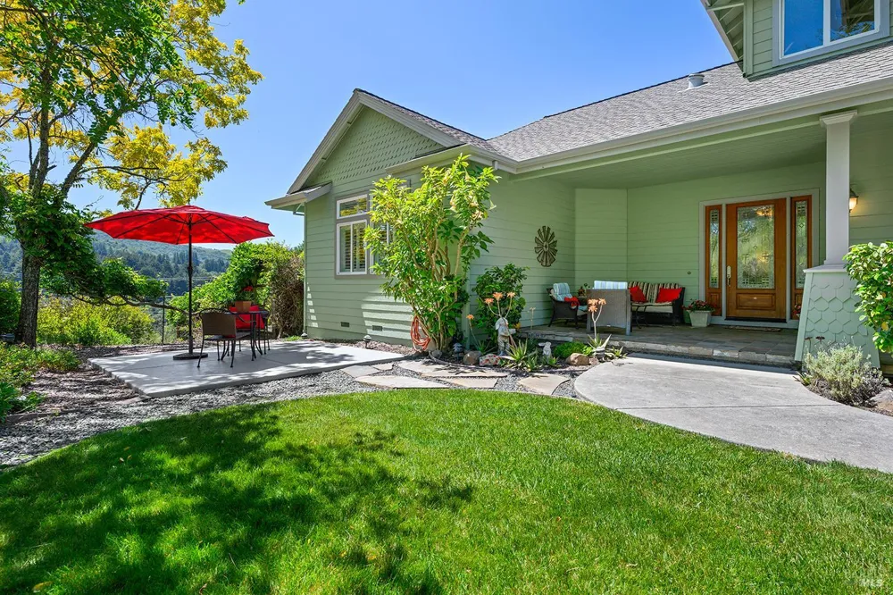 167 Mountain Meadow Lane Santa Rosa, CA 95404