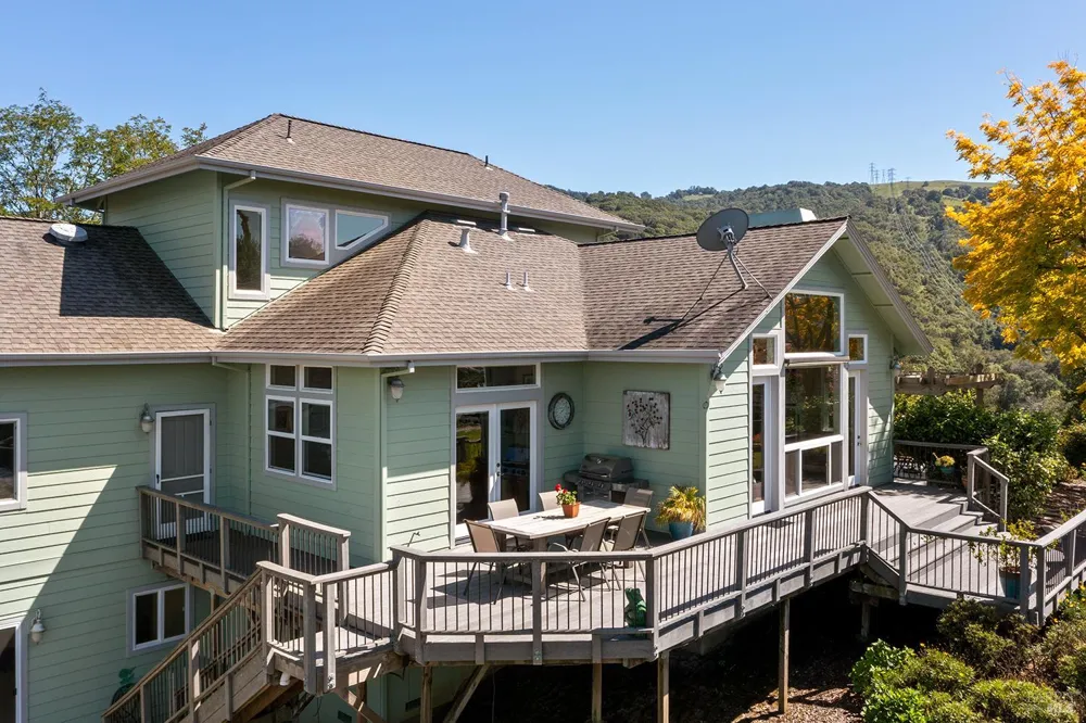 167 Mountain Meadow Lane Santa Rosa, CA 95404