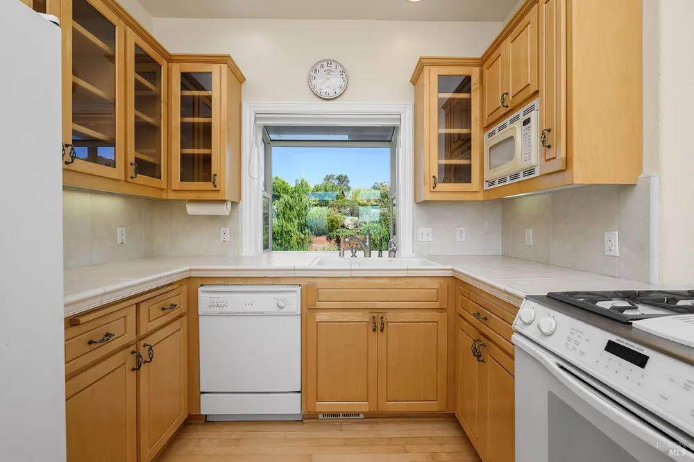 167 Mountain Meadow Lane Santa Rosa, CA 95404