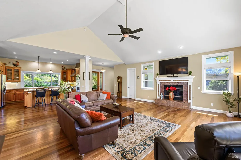 167 Mountain Meadow Lane Santa Rosa, CA 95404