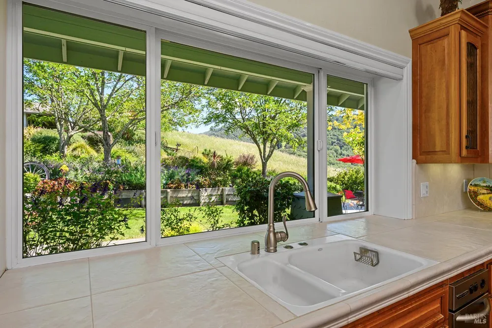 167 Mountain Meadow Lane Santa Rosa, CA 95404