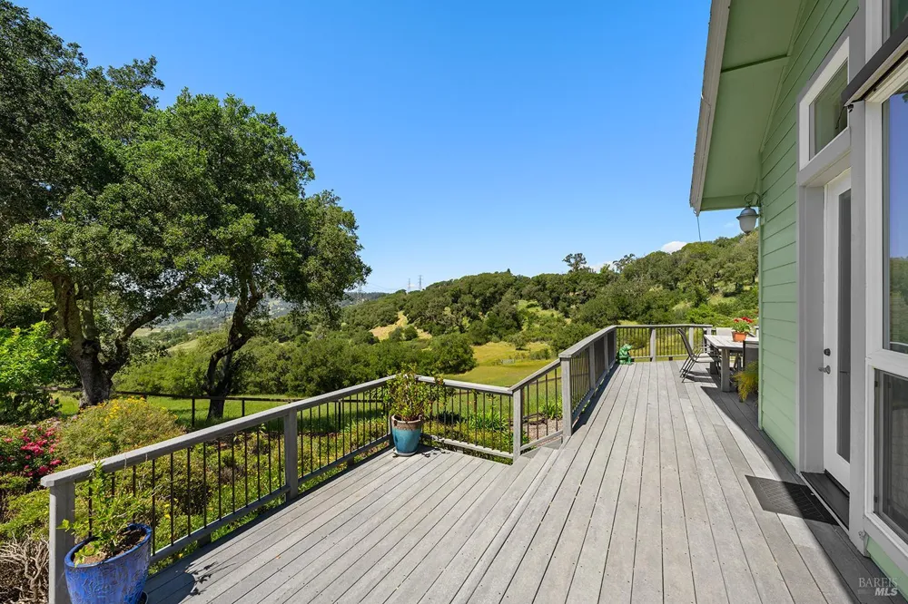167 Mountain Meadow Lane Santa Rosa, CA 95404