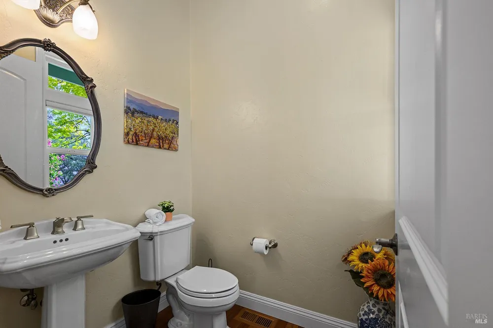 167 Mountain Meadow Lane Santa Rosa, CA 95404
