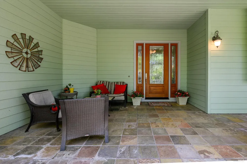 167 Mountain Meadow Lane Santa Rosa, CA 95404
