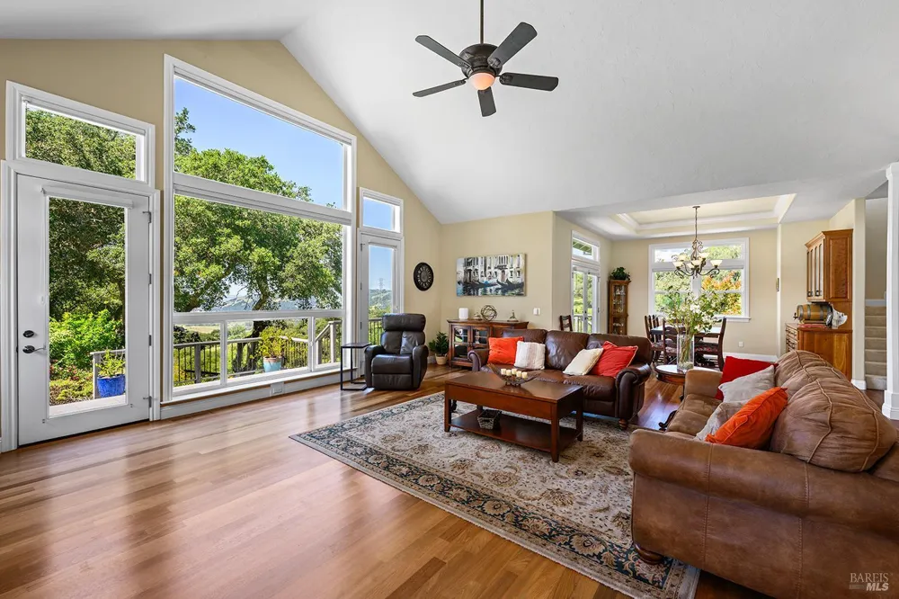 167 Mountain Meadow Lane Santa Rosa, CA 95404