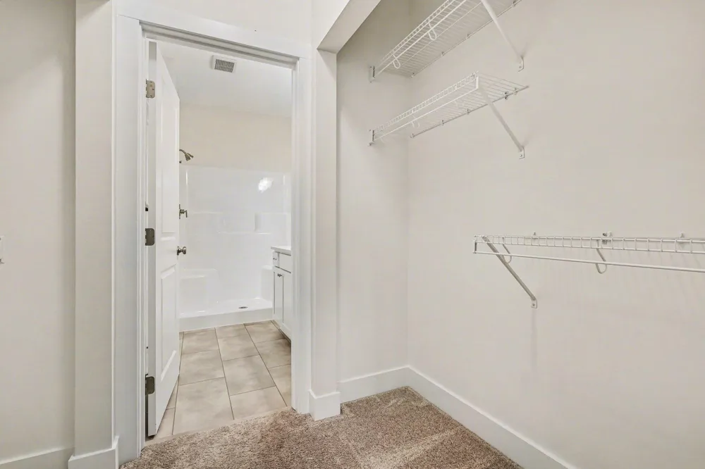 2845 W Cobblestone Court SE #19 Kentwood City, MI 49512
