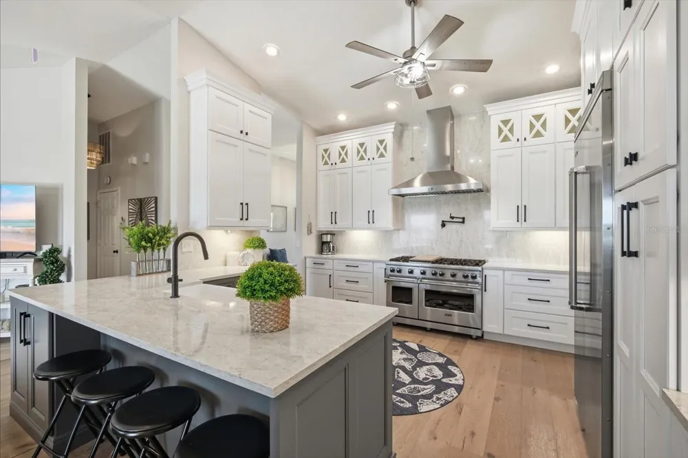 4844 14TH AVENUE E Bradenton, FL 34208
