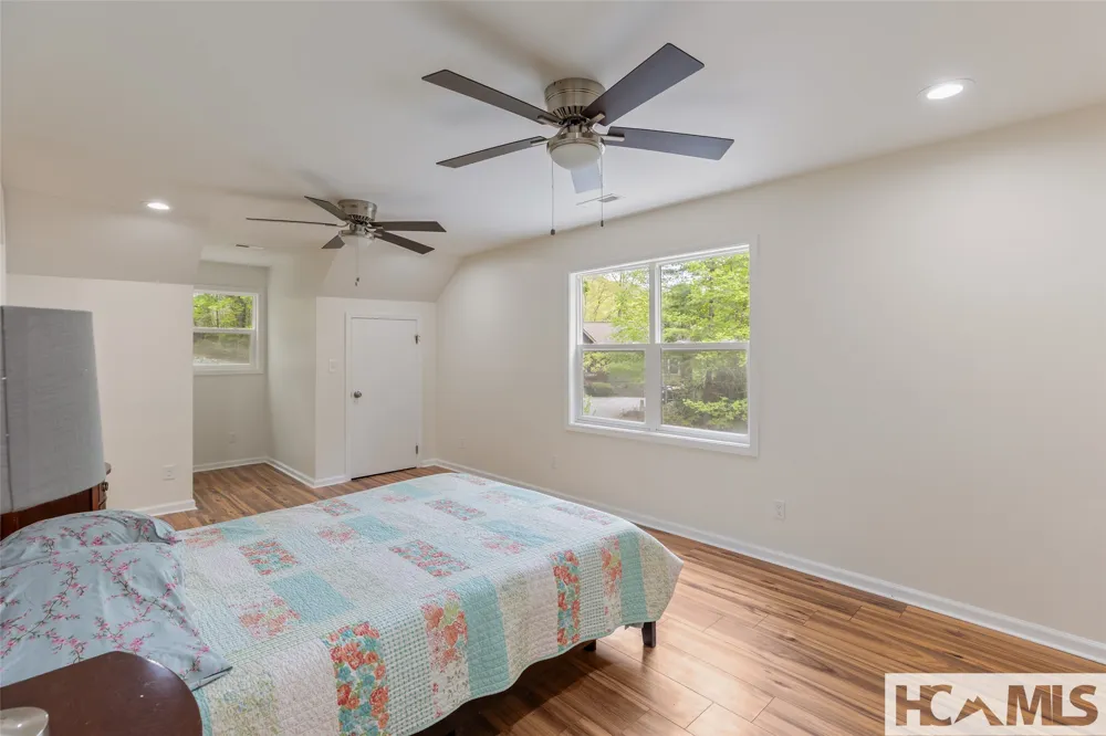 2129 Black Oak Drive Sapphire, NC 28774