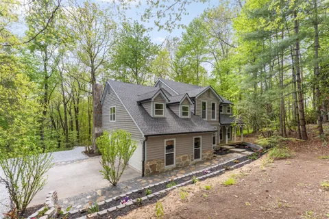 2129 Black Oak Drive