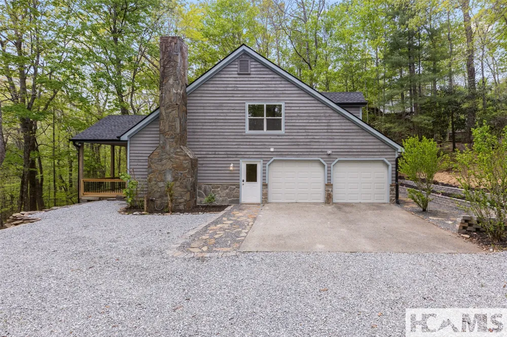 2129 Black Oak Drive Sapphire, NC 28774