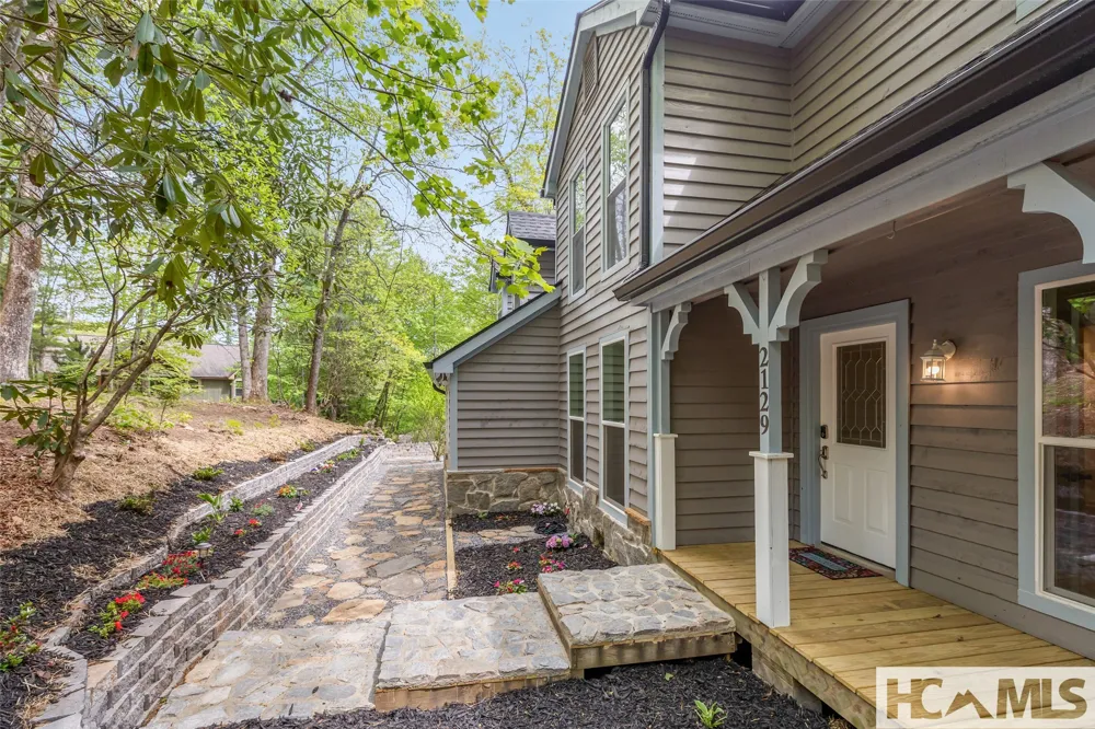 2129 Black Oak Drive Sapphire, NC 28774