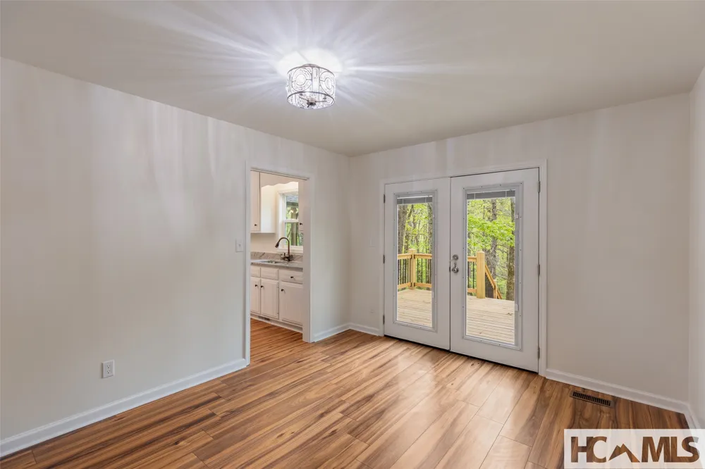 2129 Black Oak Drive Sapphire, NC 28774