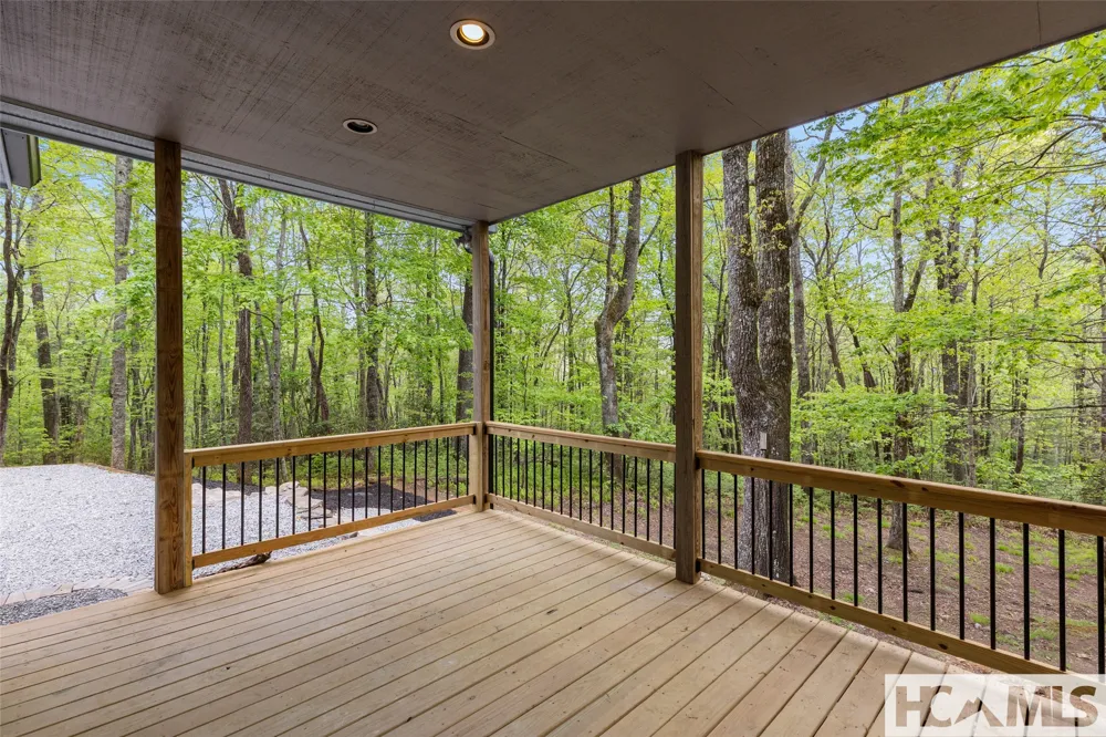 2129 Black Oak Drive Sapphire, NC 28774