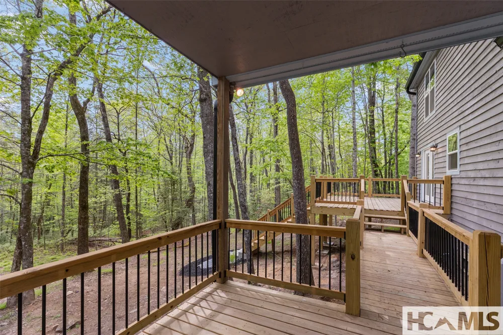 2129 Black Oak Drive Sapphire, NC 28774