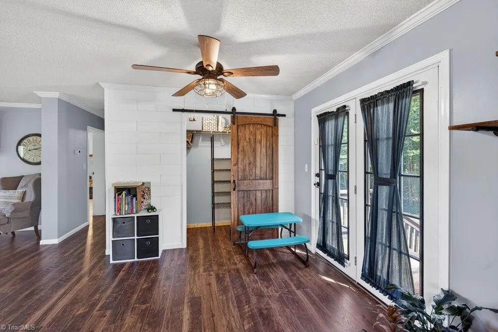 135 Blueridge View Lane Mount Airy, NC 27030