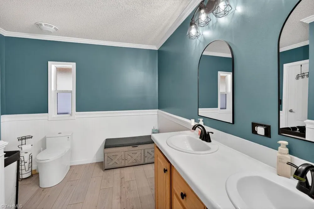 135 Blueridge View Lane Mount Airy, NC 27030