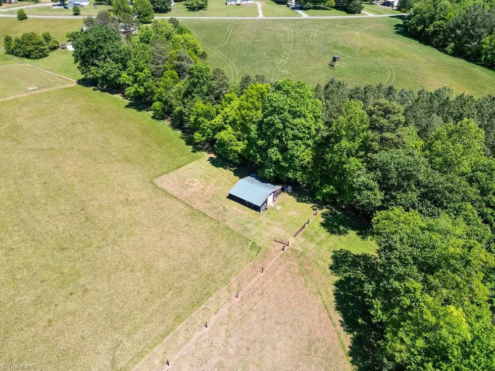 135 Blueridge View Lane Mount Airy, NC 27030