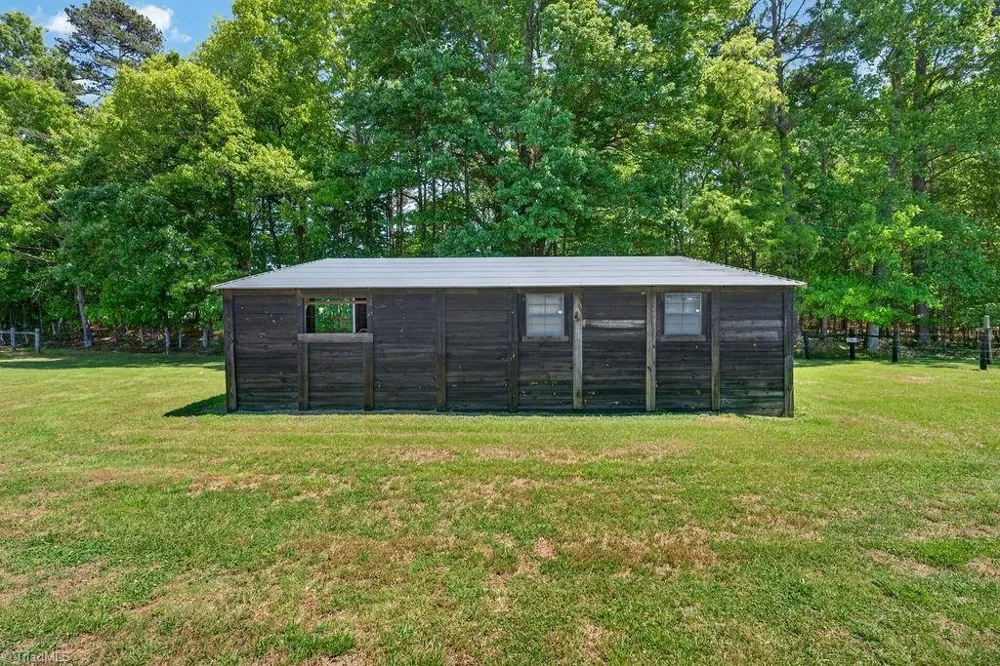 135 Blueridge View Lane Mount Airy, NC 27030