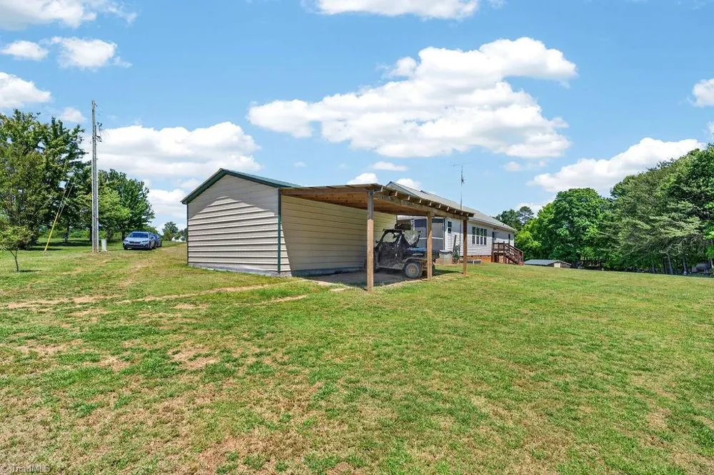 135 Blueridge View Lane Mount Airy, NC 27030