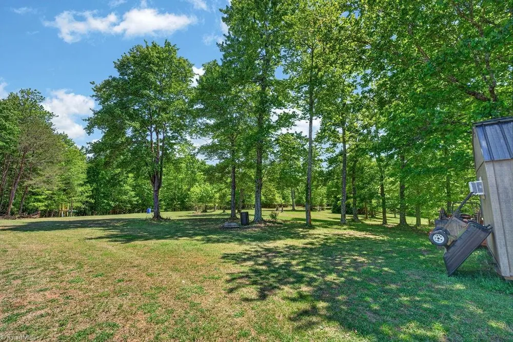 135 Blueridge View Lane Mount Airy, NC 27030