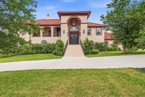 427 Bella Montagna Circle