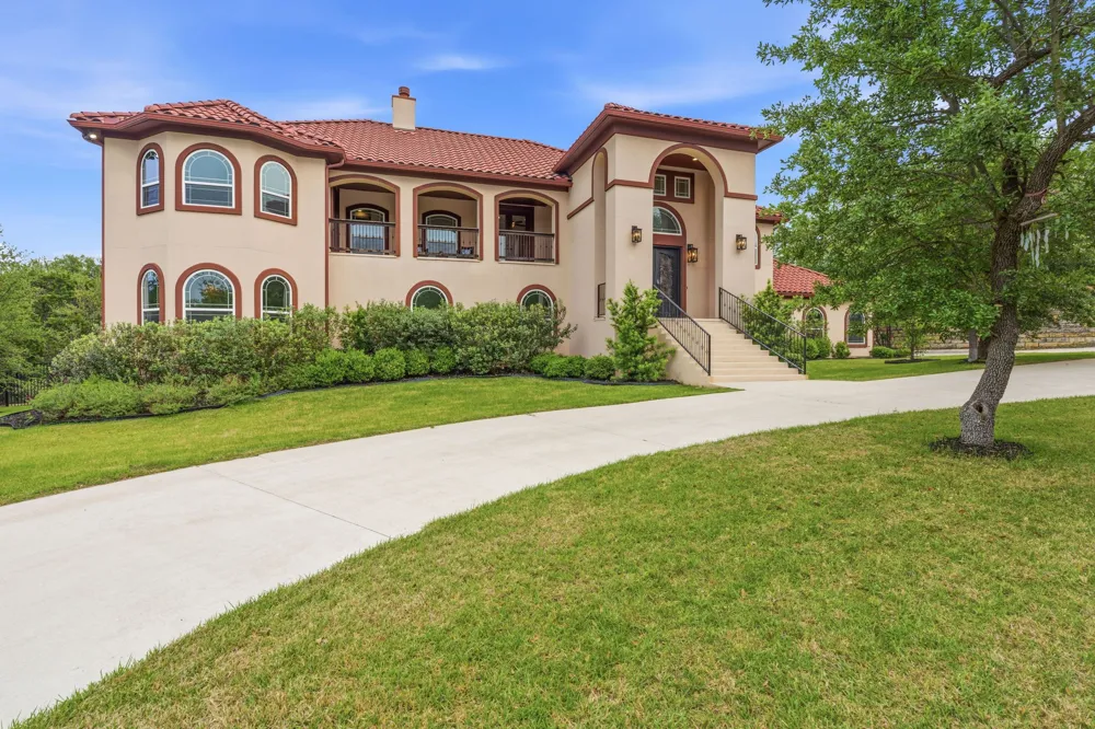 427 Bella Montagna Circle Austin, TX 78734