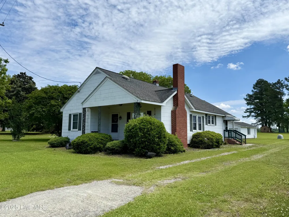 3773 Bear Grass Road Williamston, NC 27892