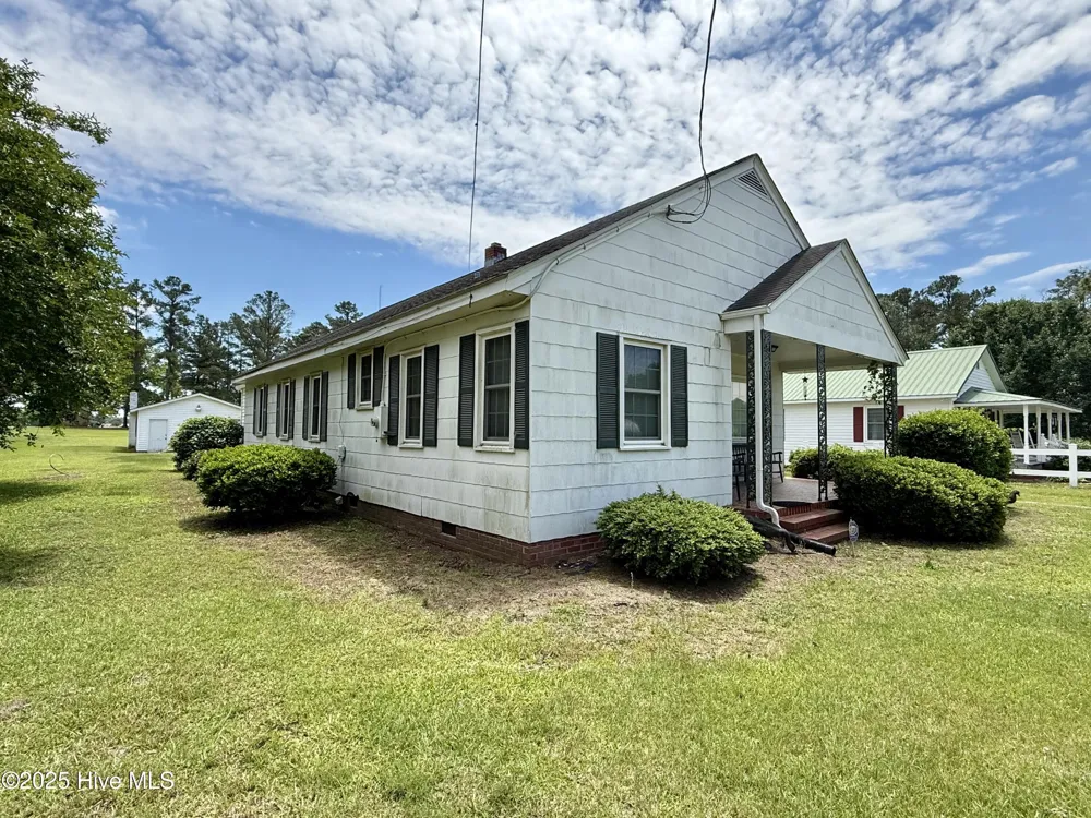 3773 Bear Grass Road Williamston, NC 27892