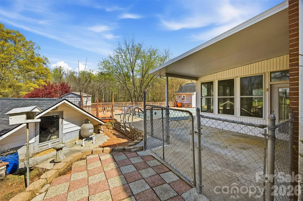 2174 Chester Avenue Morganton, NC 28655