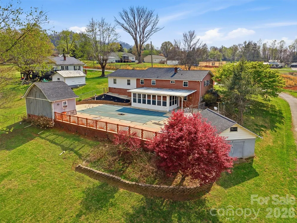 2174 Chester Avenue Morganton, NC 28655