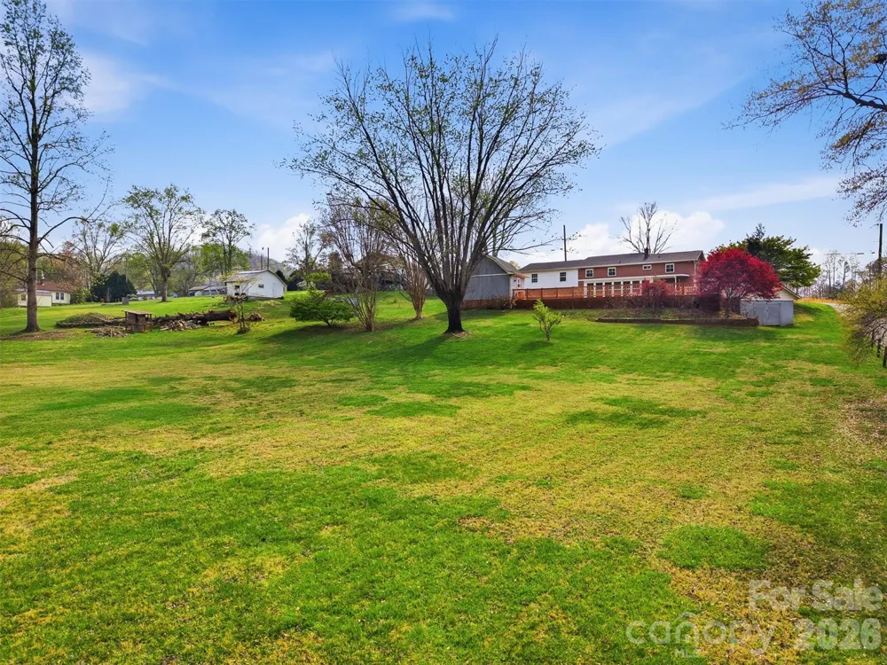 2174 Chester Avenue Morganton, NC 28655